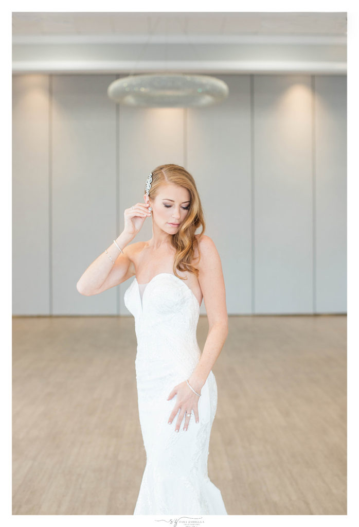 classic bridal portrait photographed by Rhode Island with Sara Zarrella Photography