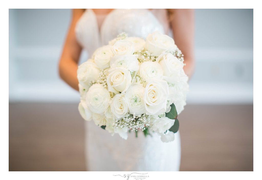 all-ivory wedding bouquet by Secret Garden photographed by Rhode Island wedding photographer Sara Zarrella Photography