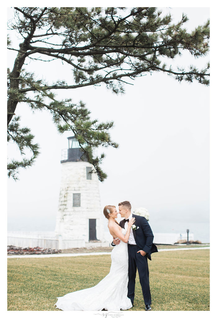 romantic Rhode Island wedding portraits by Sara Zarrella Photography