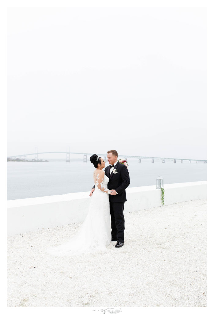 wedding photographer Sara Zarrella Photography captures Newport RI wedding