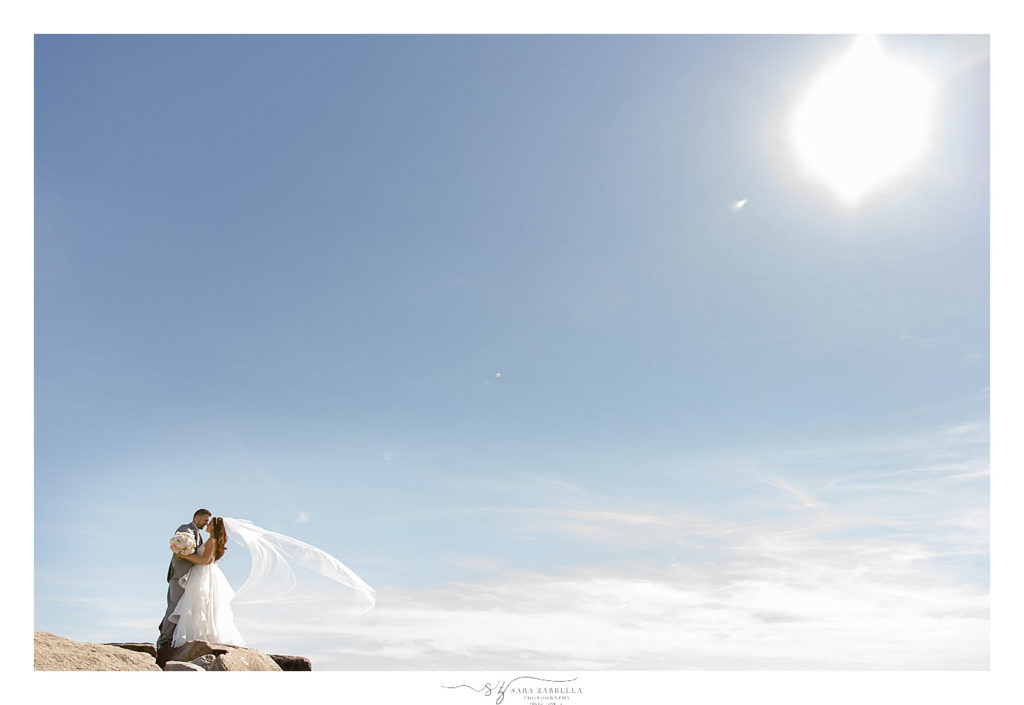 Rhode Island Wedding photographer Sara Zarrella Photography photographs beach wedding