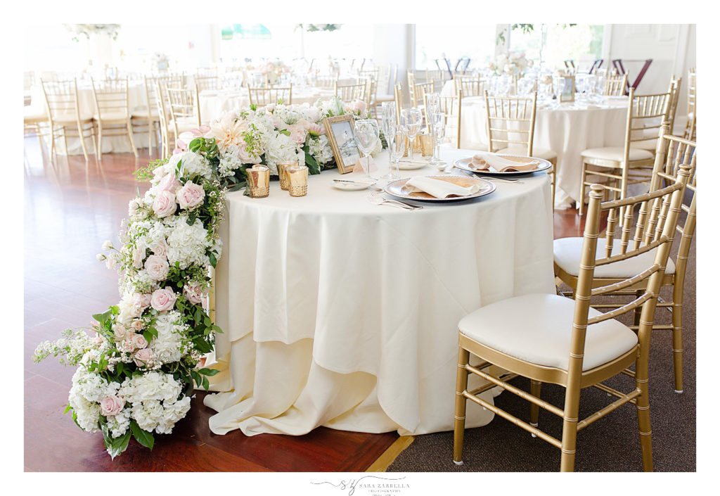 reception tables at OceanCliff photographed by Sara Zarrella Photography