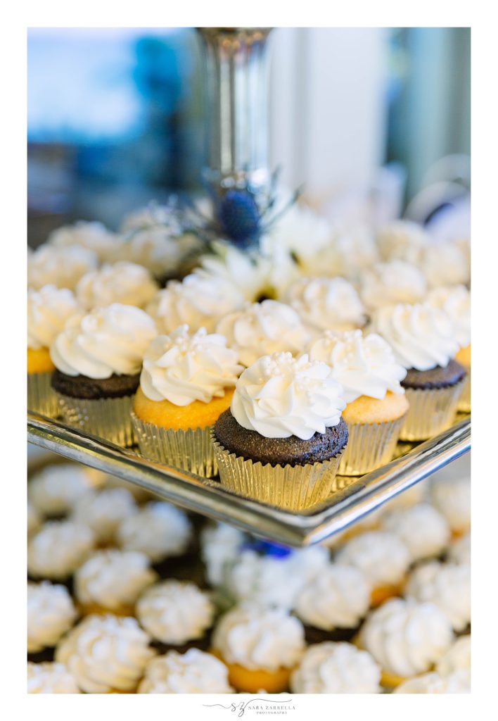wedding cupcakes photographed by Sara Zarrella Photography at the Chanler at Cliff Walk
