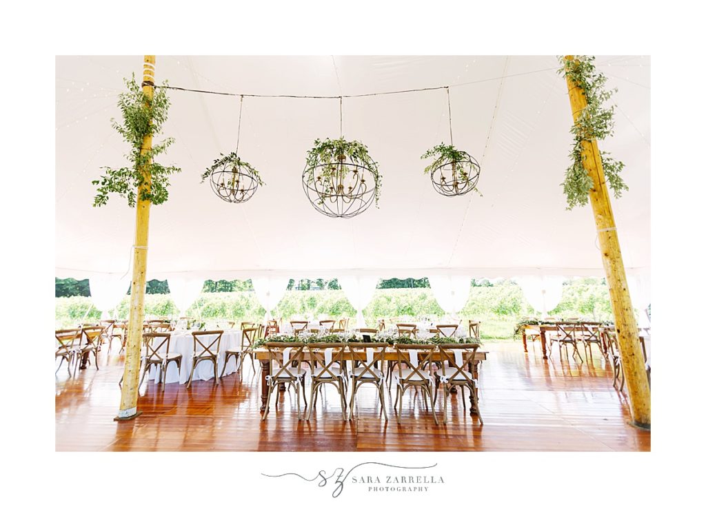 Sara Zarrella Photography photographs chic wedding reception decor
