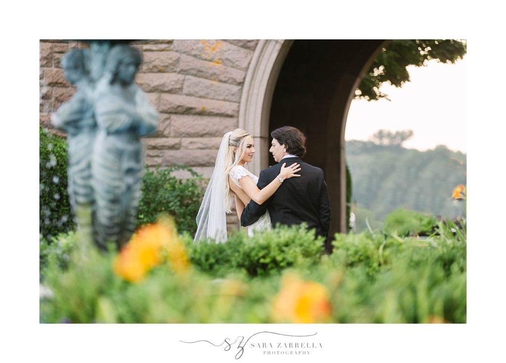 garden wedding portraits by Sara Zarrella Photography