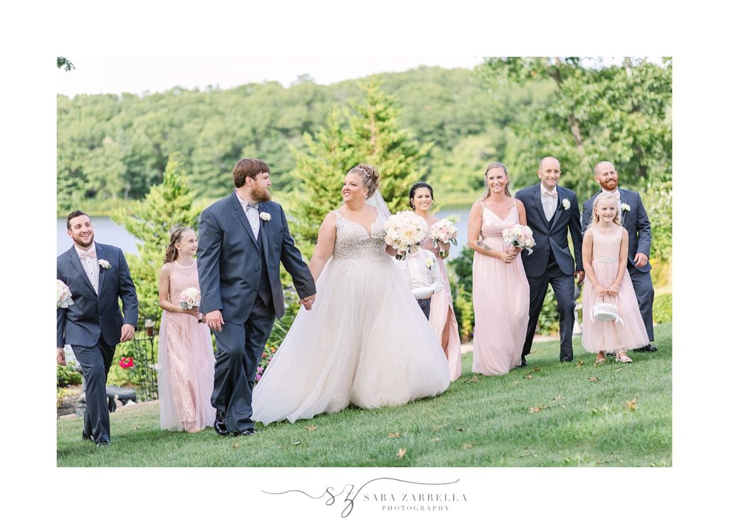 bridal party portraits at Crystal Lake Golf Club by Sara Zarrella Photography