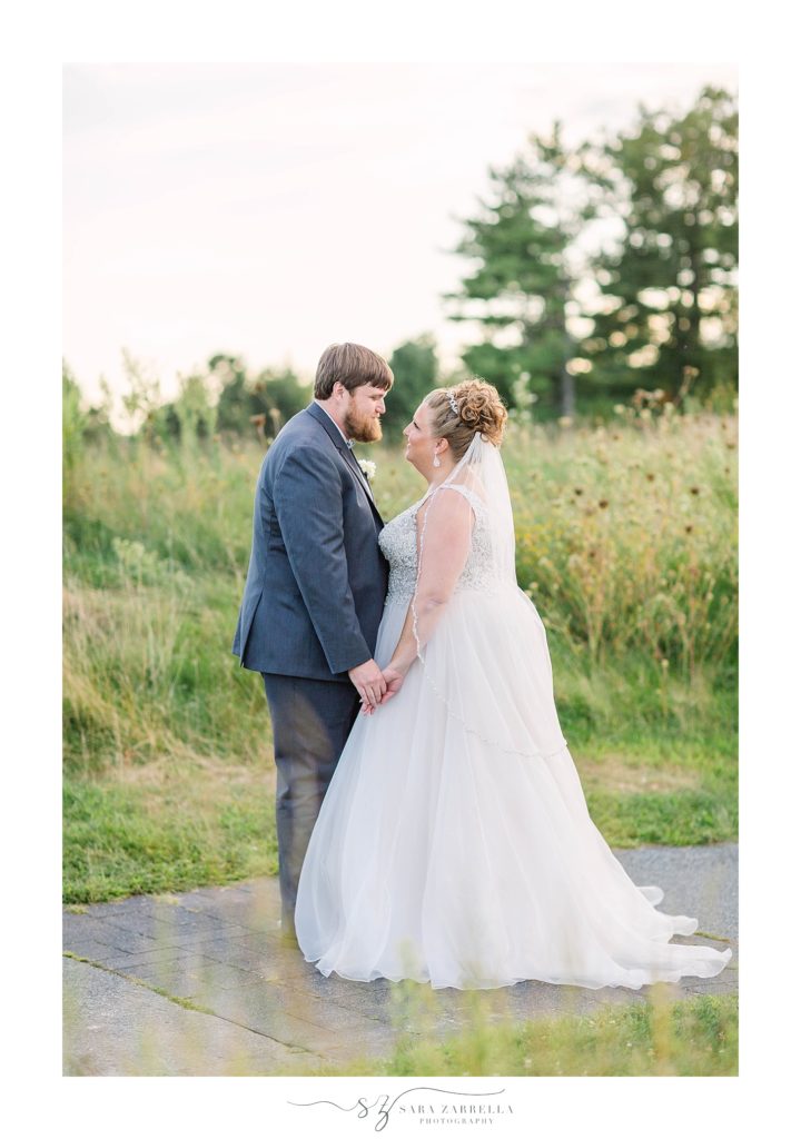 wedding photos at Crystal Lake Golf Club by Sara Zarrella Photography