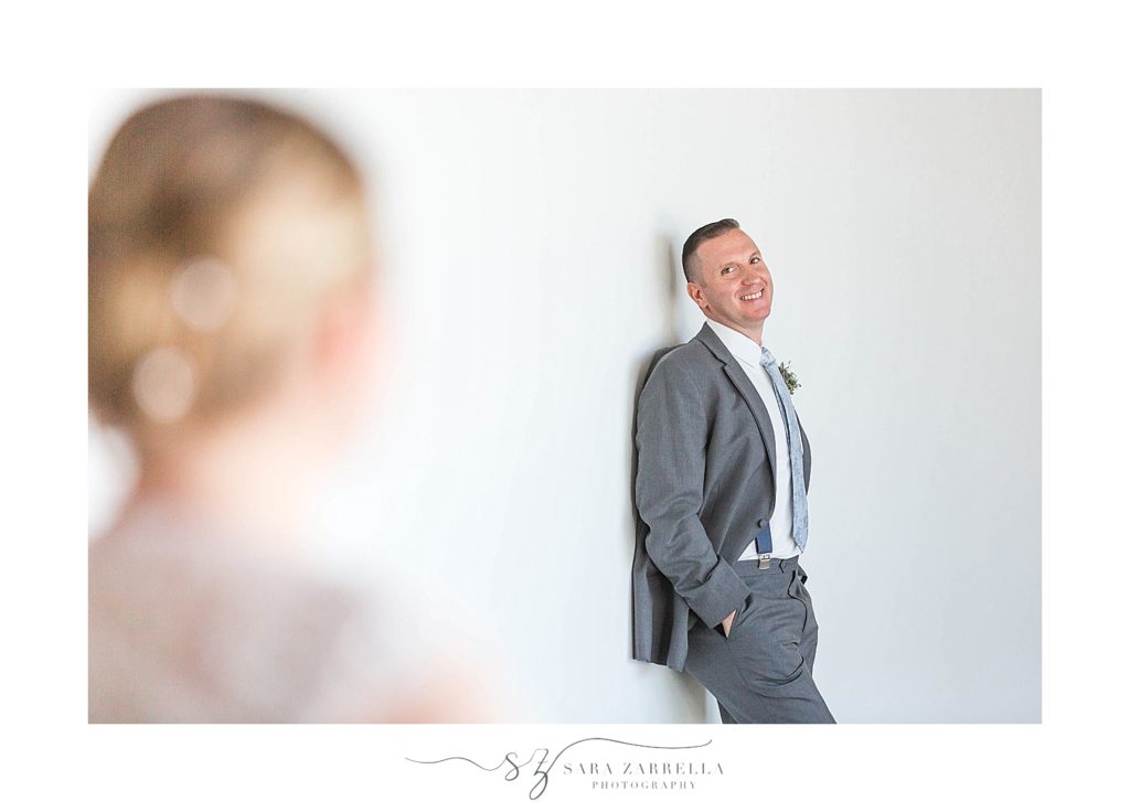 wedding portraits in Newport Beach House with Sara Zarrella Photography