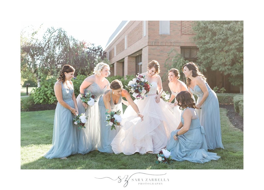 Sara Zarrella Photography captures bride and bridesmaids prepping for wedding day