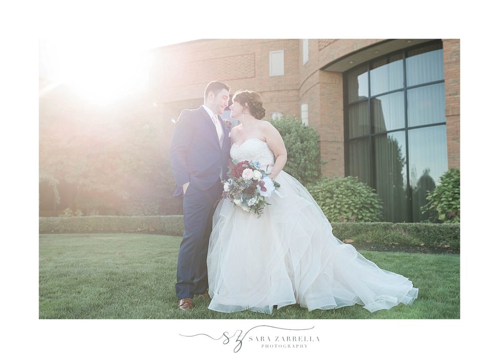 Rhode Island wedding photographer and photo novelist Sara Zarrella Photography captures Warwick RI wedding day