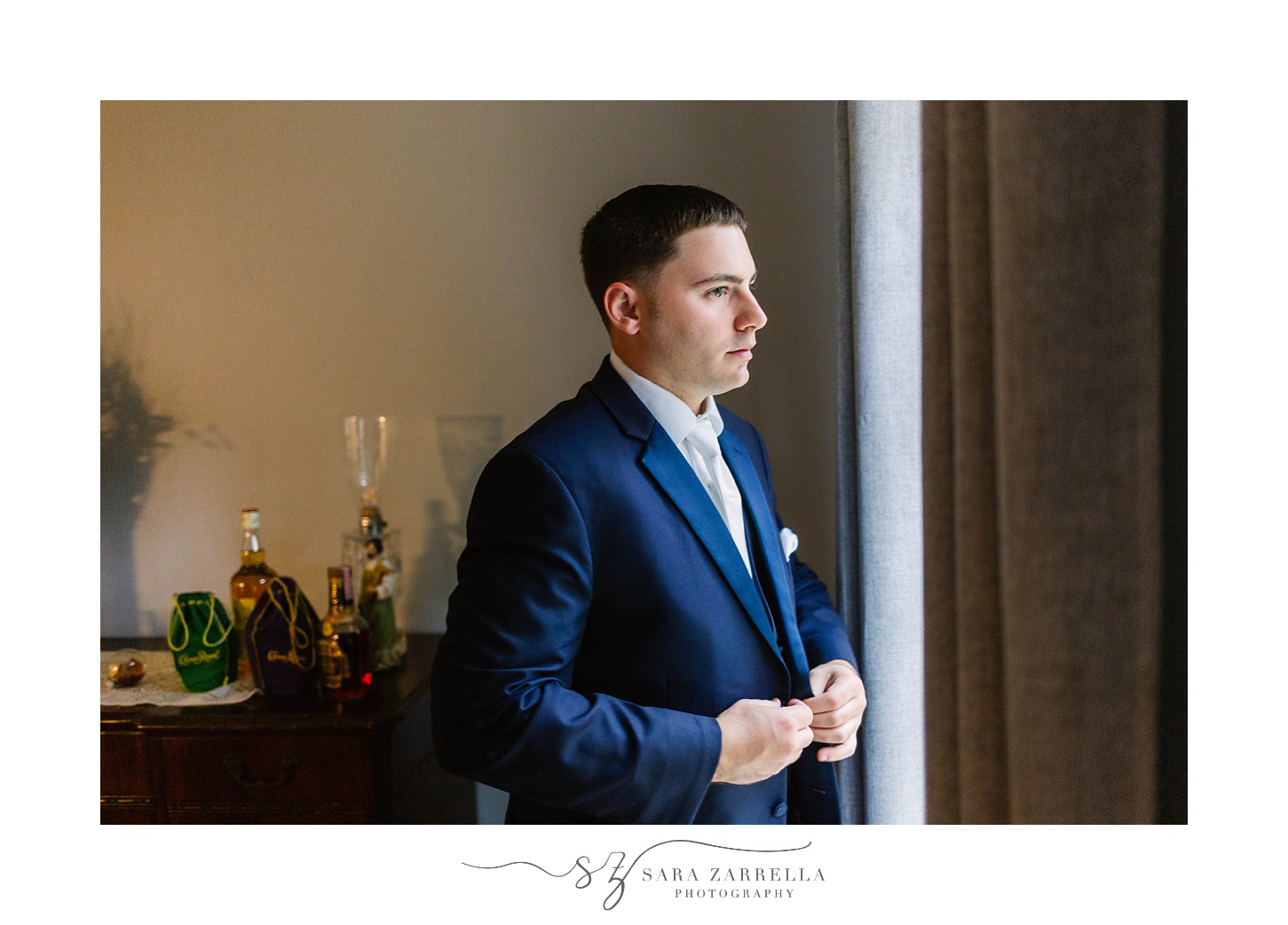 groom prepares for wedding day in Rhode Island