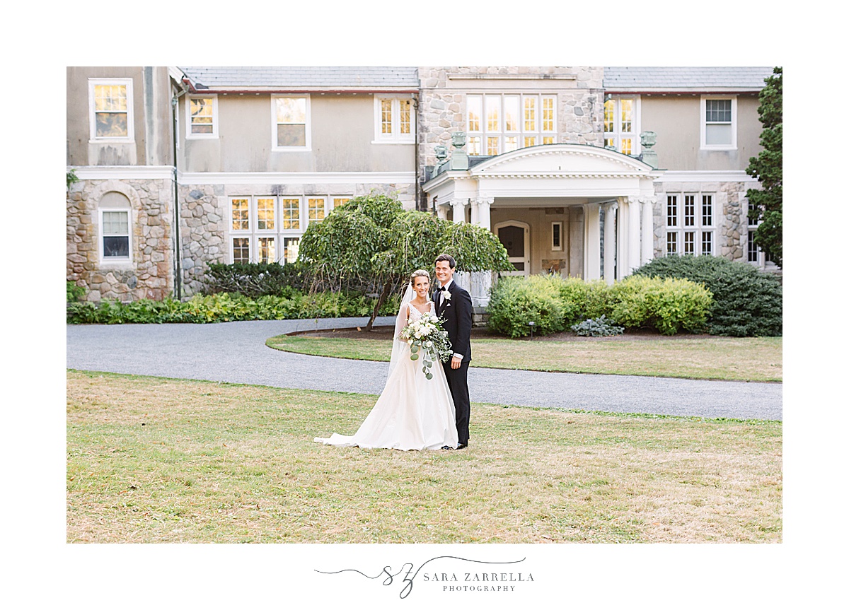 Blithewold Mansion wedding portraits in front of mansion