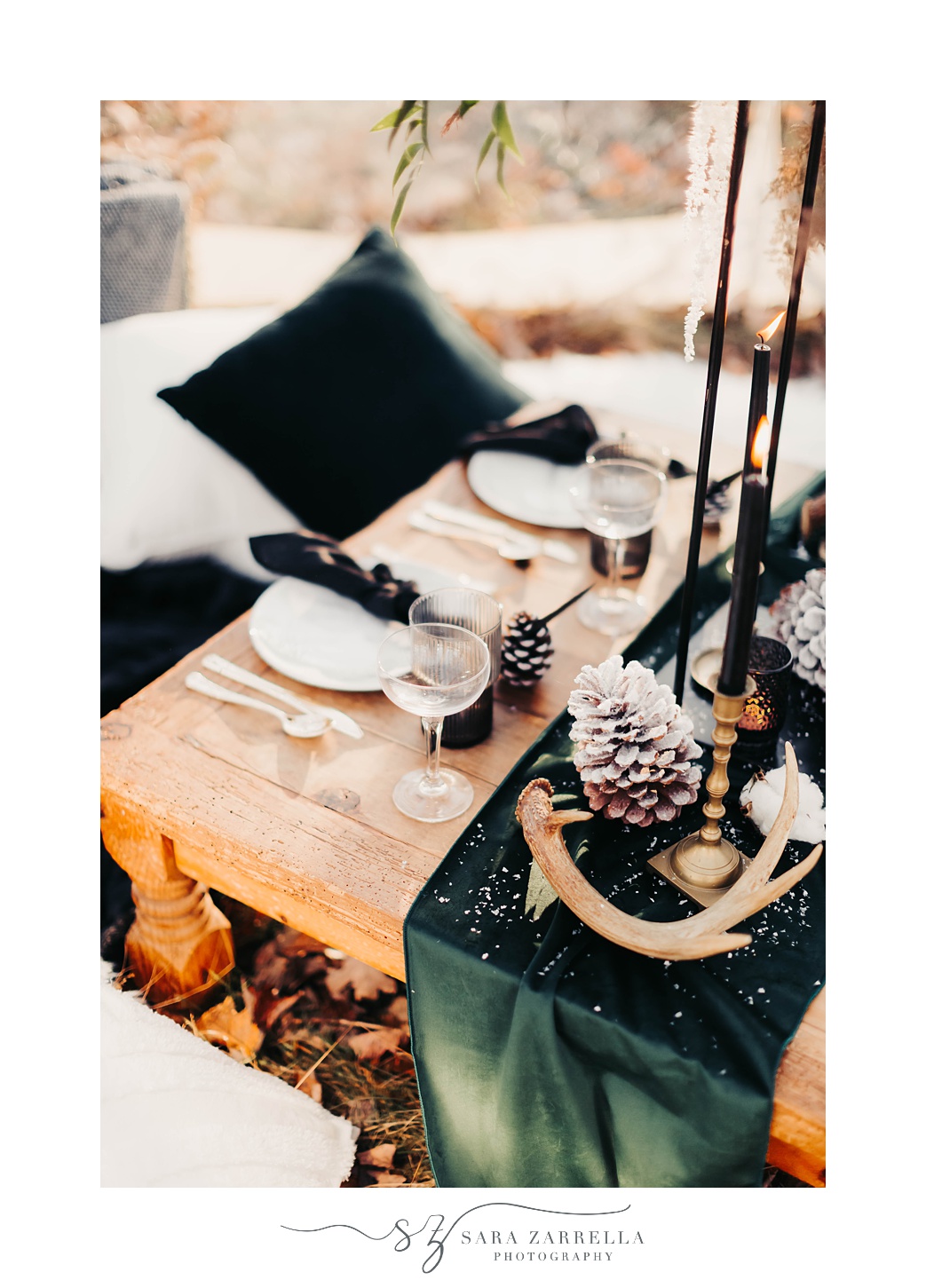 intimate and cozy winter proposal with emerald green and gold details
