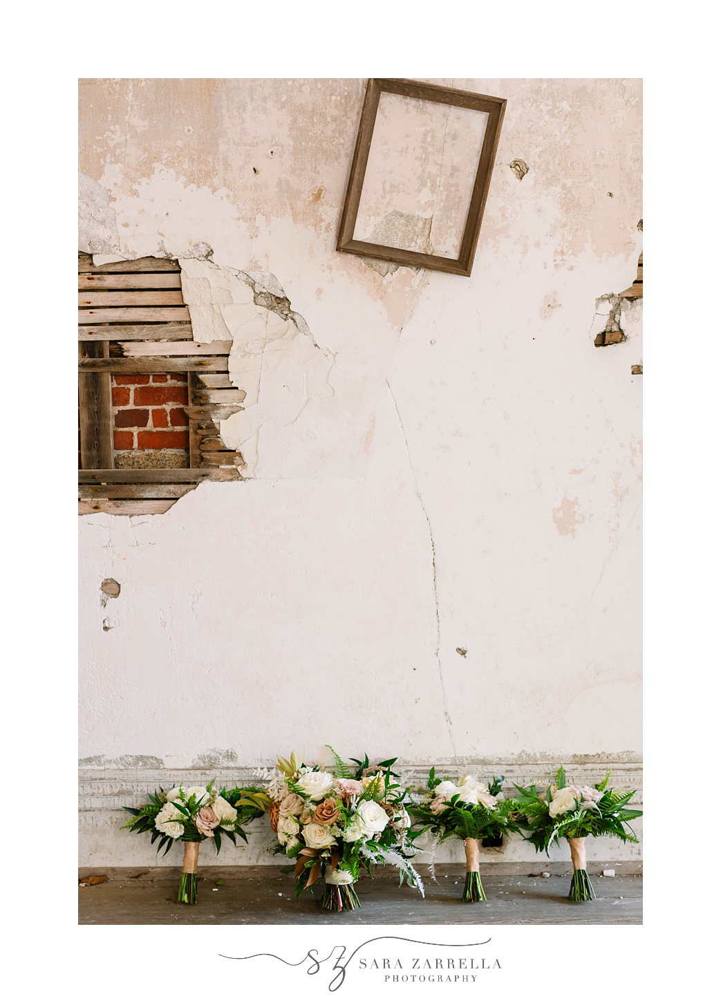 Fort Adams wedding florals for bride and bridesmaids