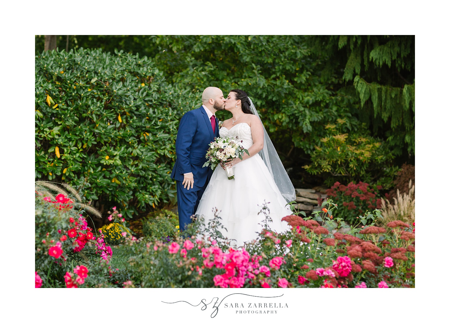 garden wedding portraits in Lincoln RI with Sara Zarrella Photography