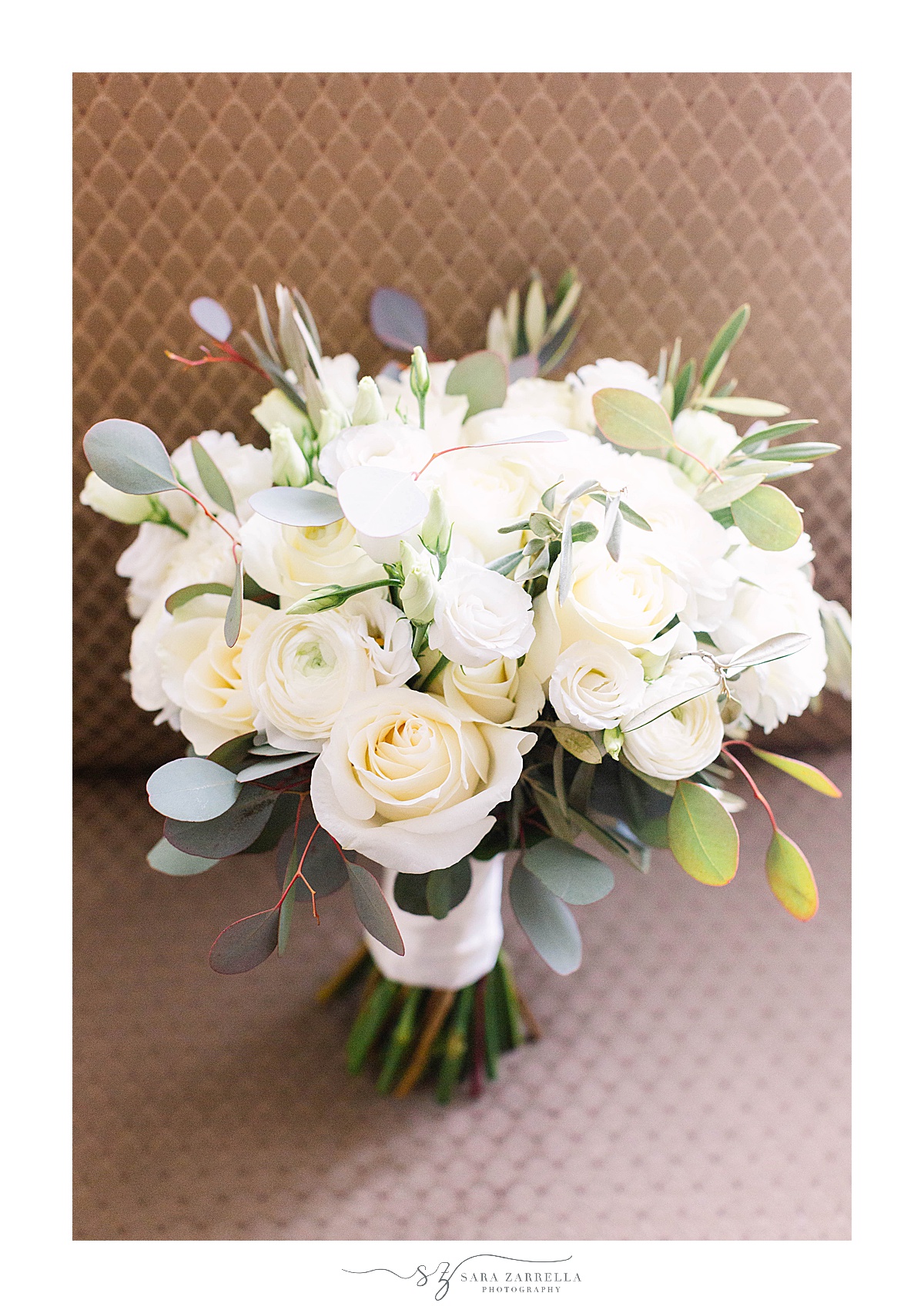 bride's all white wedding bouquet 