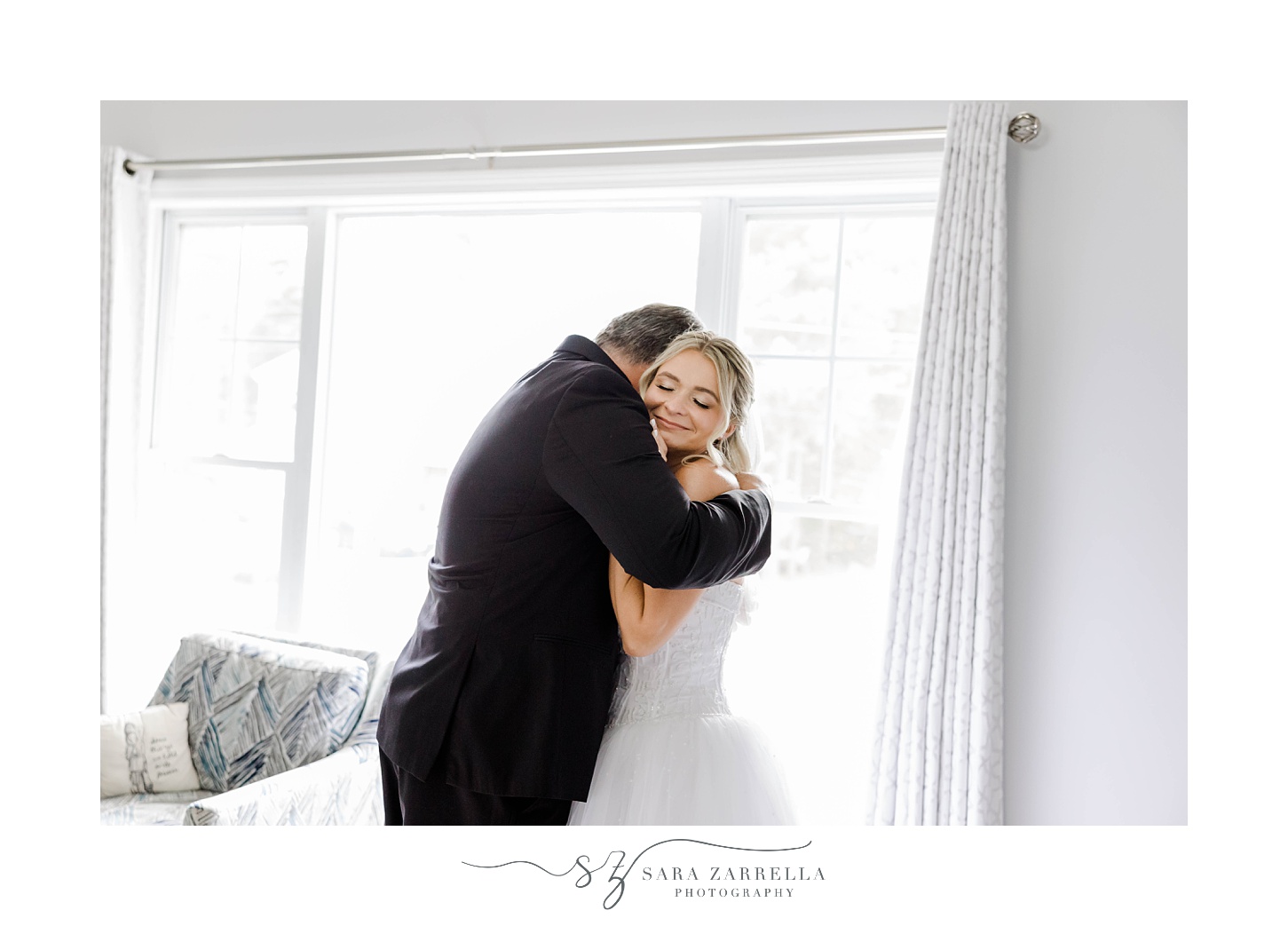 bride and dad hug during first look