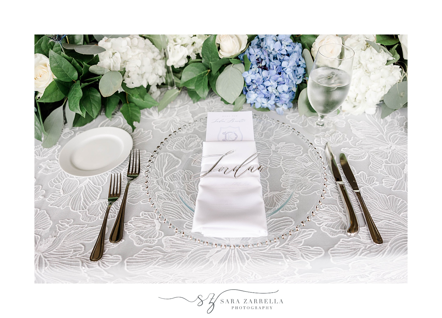 place settings with gold details 