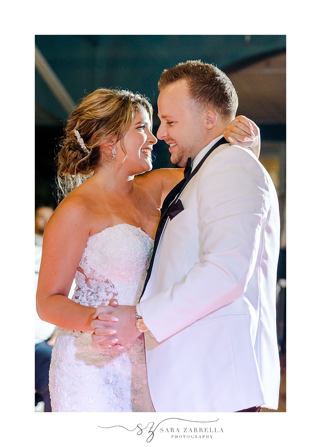 bride and groom have first dance at the Windjammer