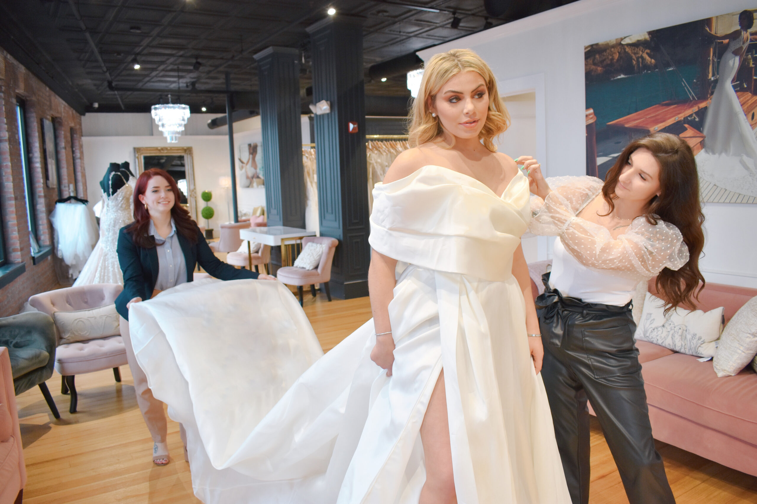 Saying Yes to Your Perfect Wedding Dress: tips from bridal stylists Perry Angelo and Justine Szargowicz of Alexandra’s Boutique