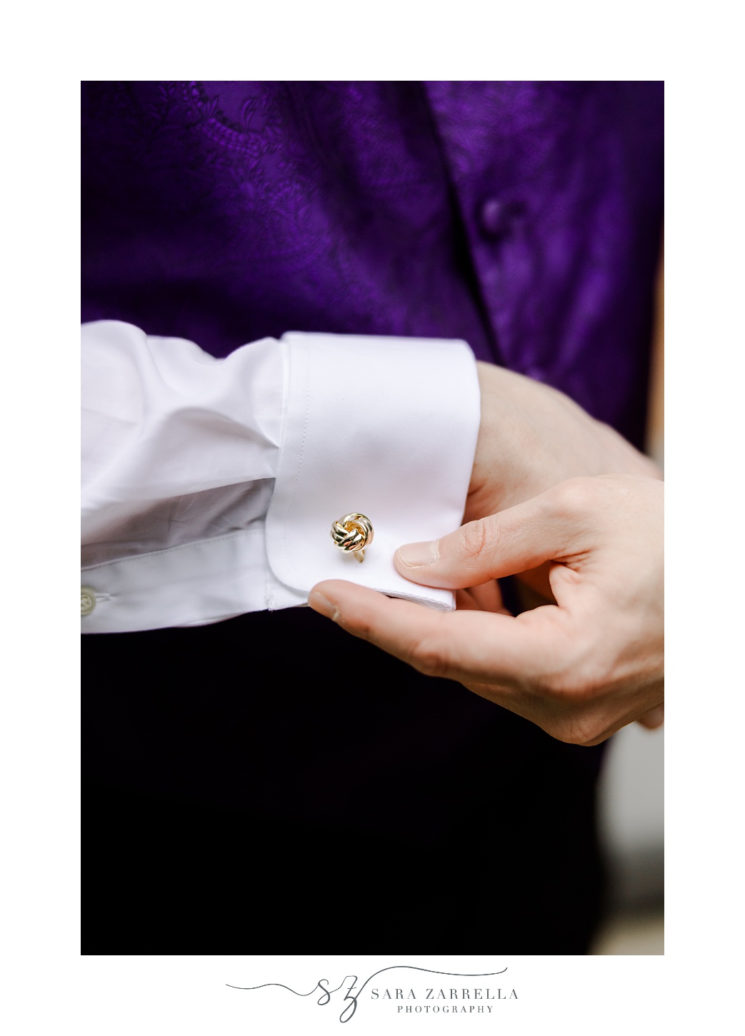 groom shows off custom gold cufflinks