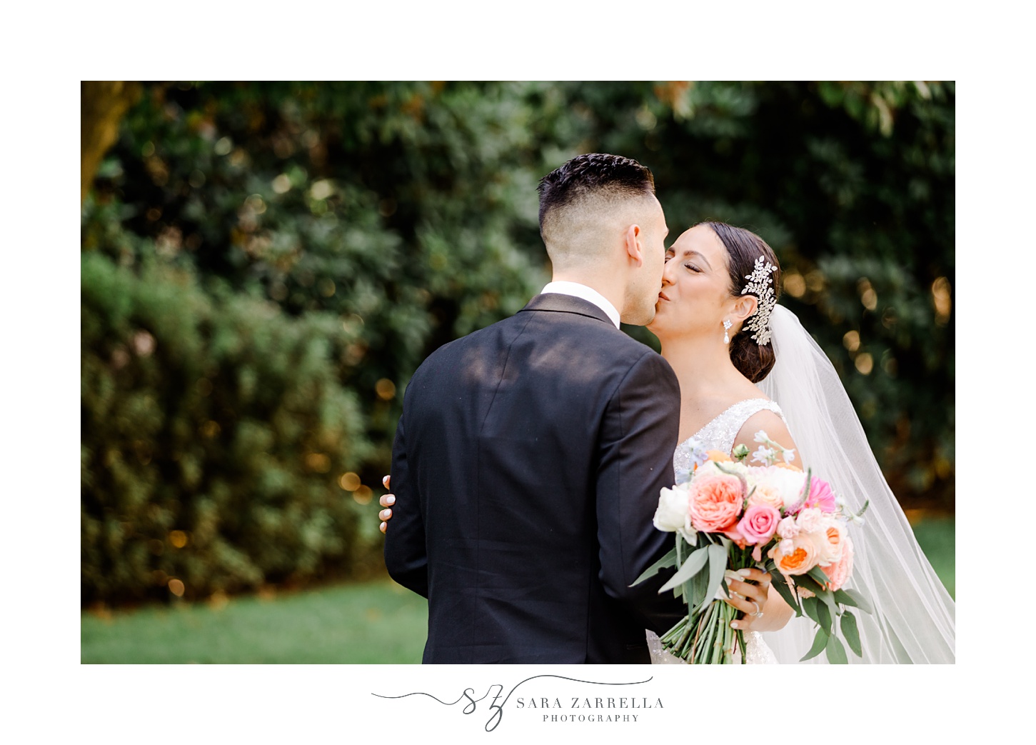 newlyweds kiss during first look at Glen Manor House